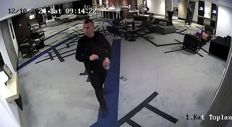 Ekrem İmamoğlu'nun korumasının otelde kameraları bantladığı ortaya çıkmıştı. (Takvim.com.tr)