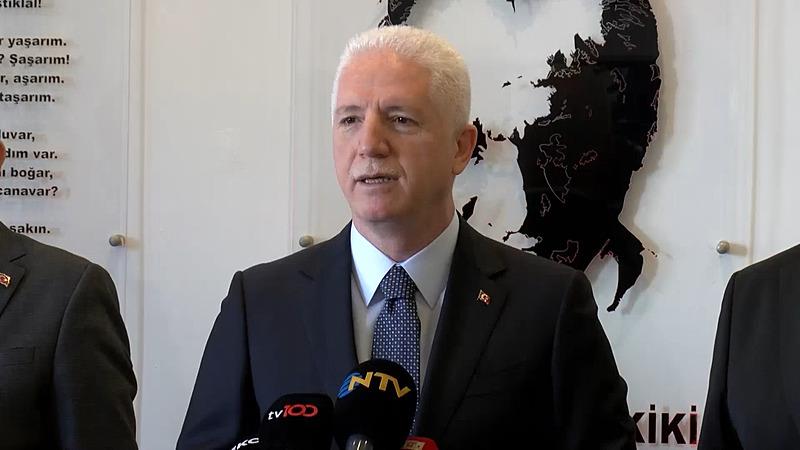 depremde-hasar-alan-okul-oldu-mu-istanbul-valisi-davut-gul-acikladi-1745823215895.jpeg