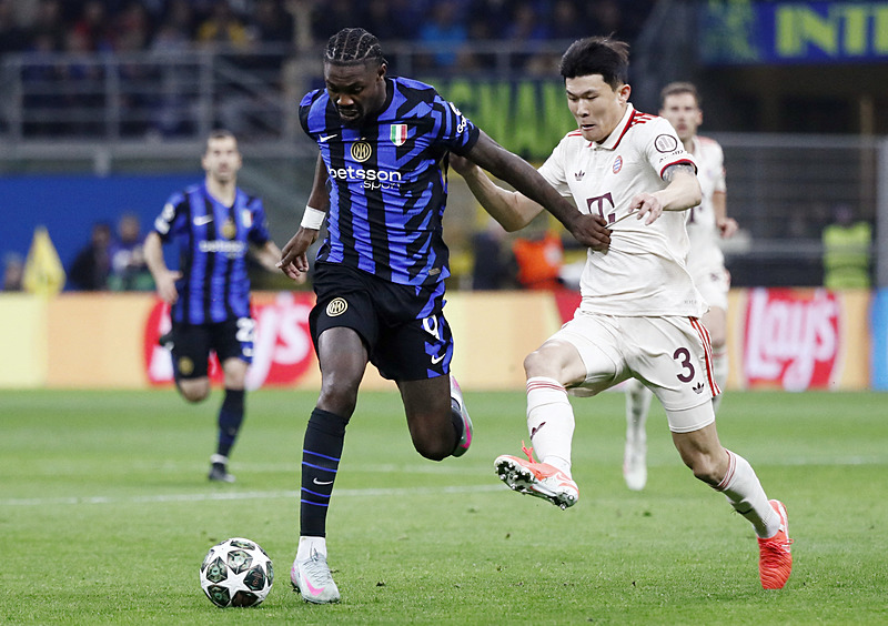 Kim Min-Jae ve Marcus Thuram (EPA)