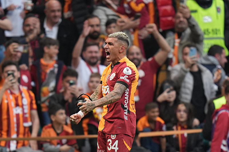 Lucas Torreira (AA)