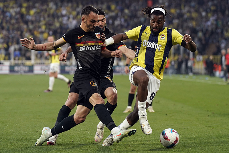 Allan Saint-Maximin (AA)