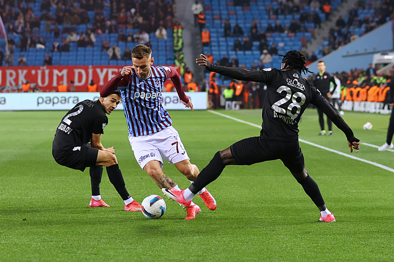 Denis Draguş (AA)