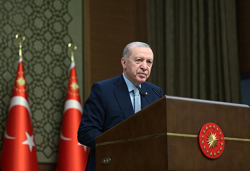 Başkan Recep Tayyip Erdoğan, Cumhurbaşkanlığı Külliyesi'nde 10. Anadolu Medya Ödülleri programına katıldı. (AA)