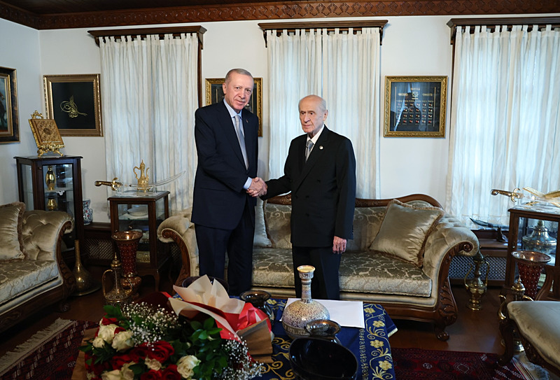 Erdoğan ve Bahçeli ʺTerörsüz Türkiyeʺ gündemiyle bir araya geldi (Takvim.com.tr)