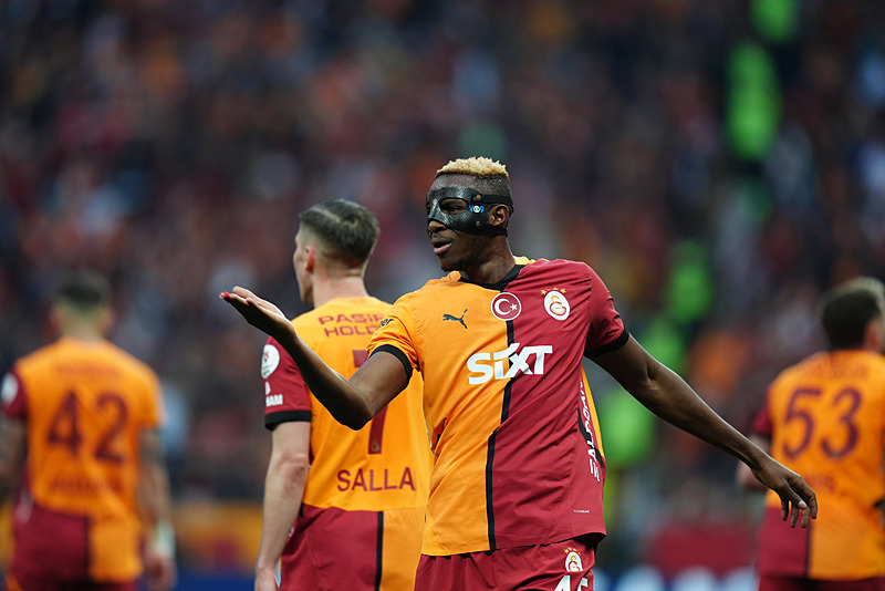 Victor Osimhen (AA)