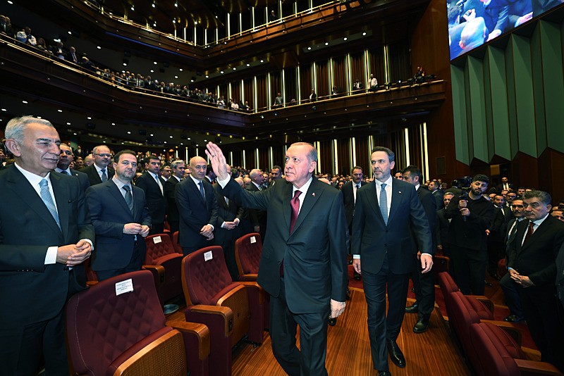 Başkan Recep Tayyip Erdoğan, Cumhurbaşkanlığı Külliyesi'nde düzenlenen ''Vakıflar Haftası Toplu Açılış Töreni''ne katılarak, konuşma yaptı. (AA)