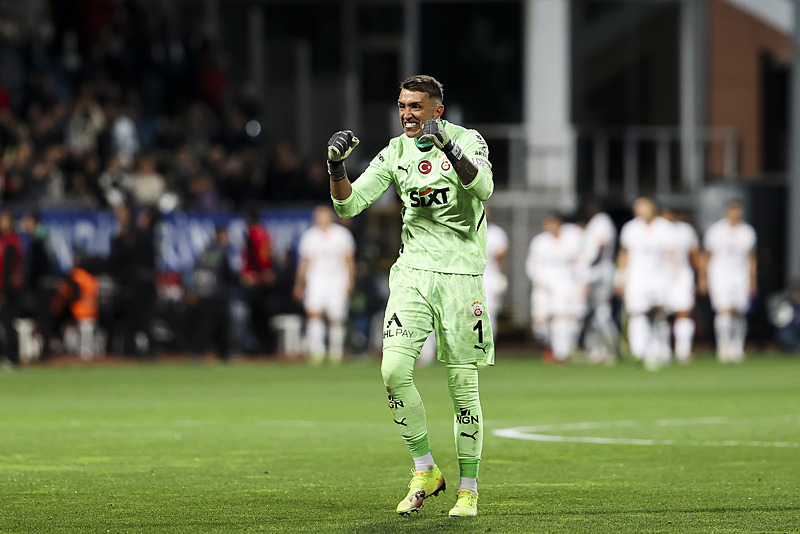 Fernando Muslera (AA)