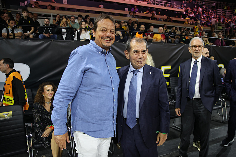 Ergin Ataman ve Dursun Özbek (AA)