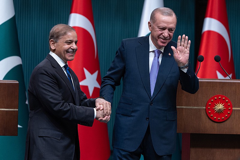 Başkan Erdoğan, Pakistan Başbakanı Şerif. (AA-ARŞİV)