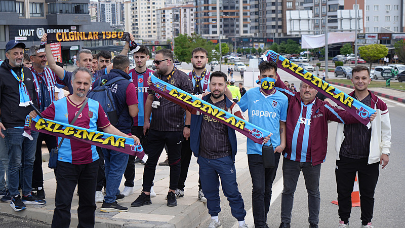 Trabzonspor taraftarları (İHA)