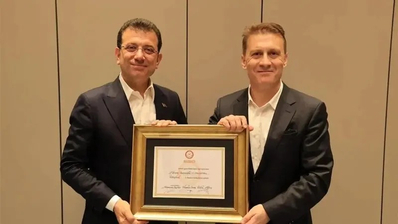 Ertan Yıldız ile Ekrem İmamoğlu. (Takvim.com.tr arşiv)