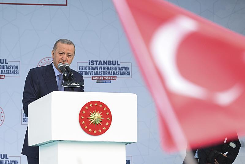 Başkan Erdoğan, İstanbul Fizik Tedavi ve Rehabilitasyon Eğitim ve Araştırma Hastanesi'nin açılışında konuştu (AA)