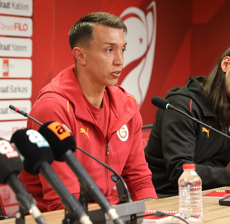 galatasarayda-muslera-cikmazi-ya-bir-daha-isliklanirsam-1747537676501.jpeg Galatasaray'da 'Muslera' çıkmazı: "Ya bir daha ıslıklanırsam!"-2