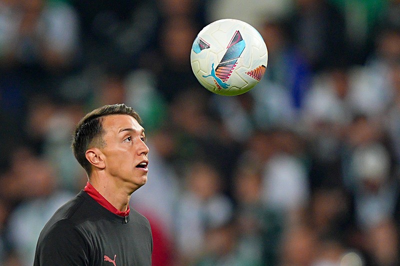 galatasarayda-muslera-cikmazi-ya-bir-daha-isliklanirsam-1747537677776.jpeg Galatasaray'da 'Muslera' çıkmazı: "Ya bir daha ıslıklanırsam!"-3