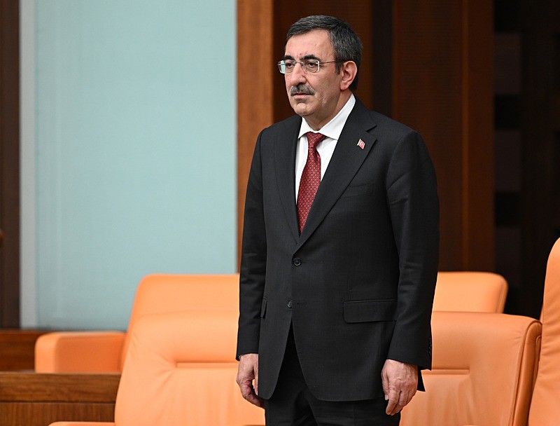 Cumhurbaşkanı Yardımcısı Yılmaz, canlı yayında soruları yanıtladı. (AA-ARŞİV)