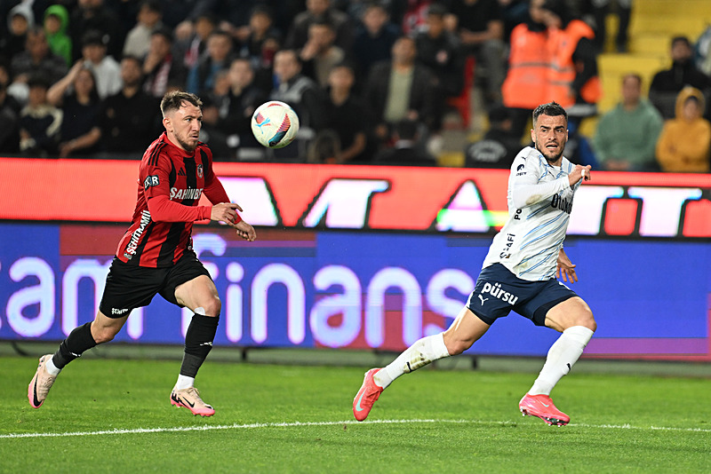 Filip Kostic (AA)