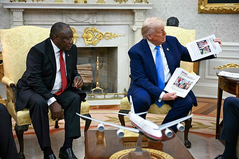 Ramaphosa ve Trump, AFP