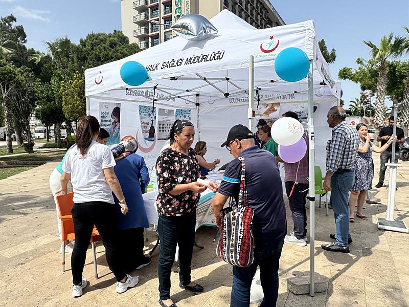 ʺİdeal Kilonu Öğren, Sağlıklı Yaşa Kampanyasıʺna yoğun ilgi gösterildi (Fotoğraf: AA)