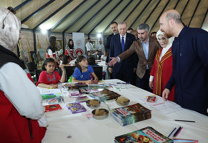 Başkan Recep Tayyip Erdoğan, 7.Etnospor Kültür Festivali'ni ziyaret etti. (AA)