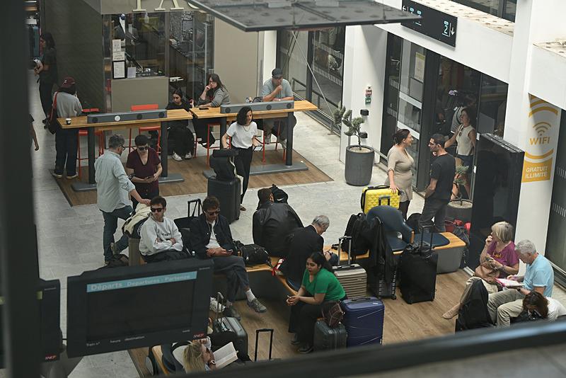 Fransa'da elektrik kesintisi, AA