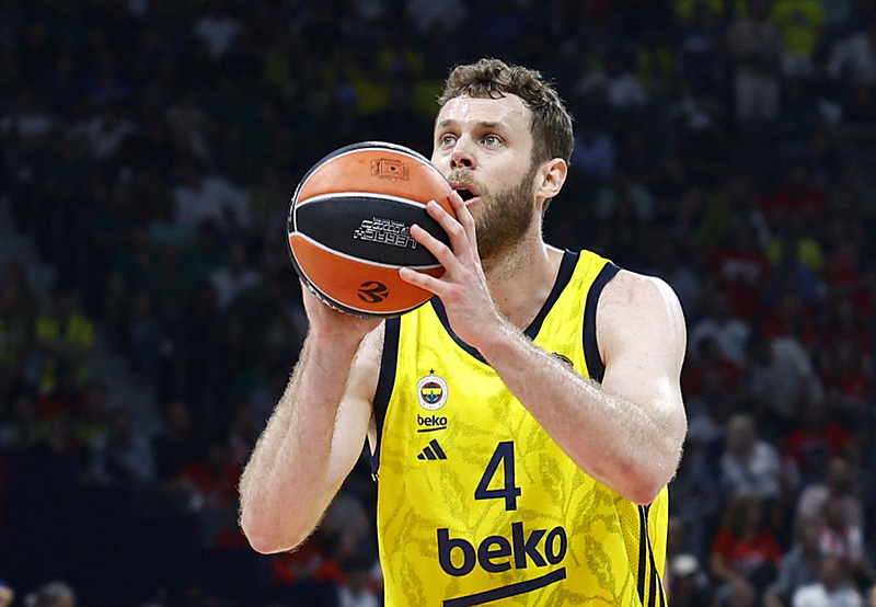 Nicolo Melli (REUTERS)