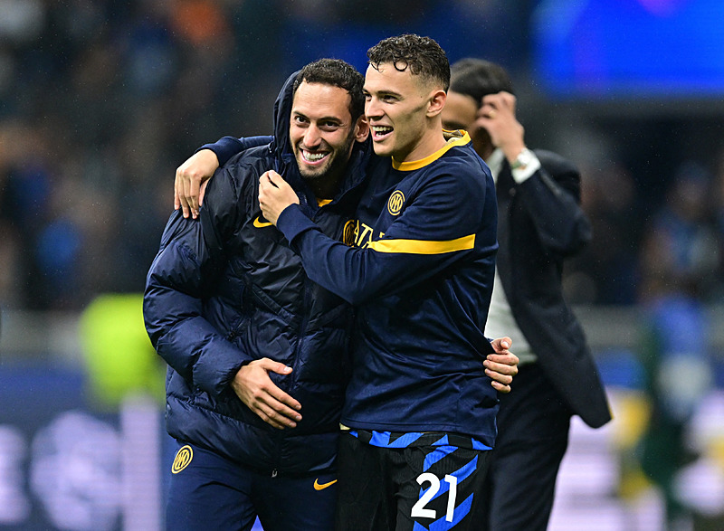 Hakan Çalhanoğlu (REUTERS)