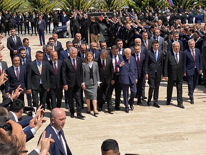 MHP lideri Bahçeli, 'Ülkücü Şehitleri Anma Günü' nedeniyle Kızılcahamam'daki Ülkücü Şehitler Anıtı'nı ziyaret etti (Fotoğraf: DHA)