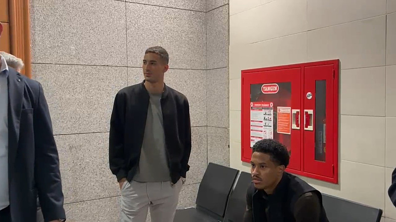 Mert Müldür ve Jayden Oosterwolde (DHA)