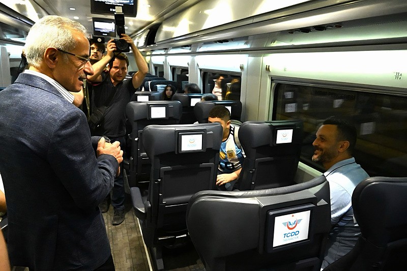 Yüksek hızlı trenlerde bayram temizliği (DHA)