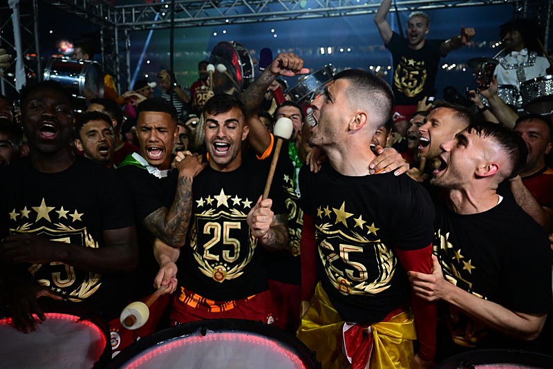 Şampiyon Galatasaray Süper Lig tarihinde yeni bir ilke imza atmaya hazırlanıyor! (Takvim.com.tr arşiv)