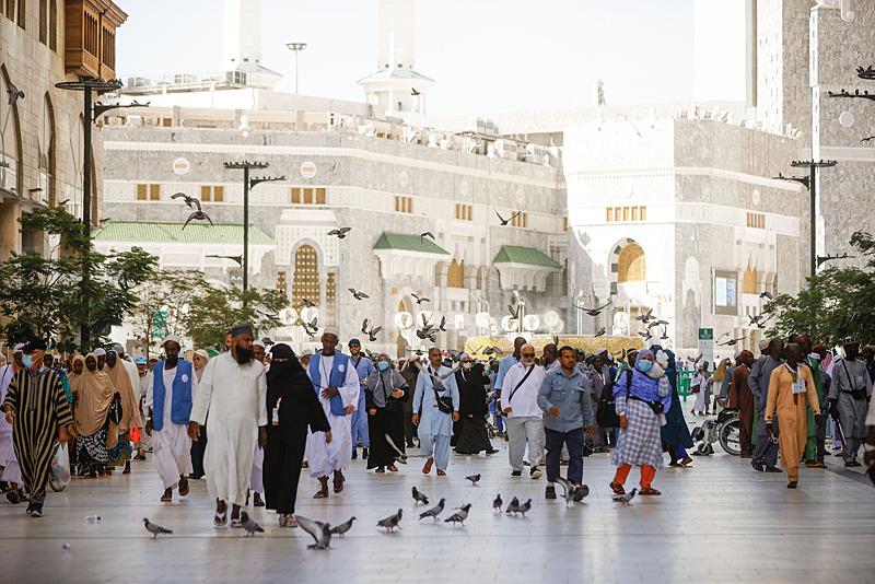 Hacı adayları Harem-i Şerif'te ibadetlerini yapıyor (Fotoğraf: AA)