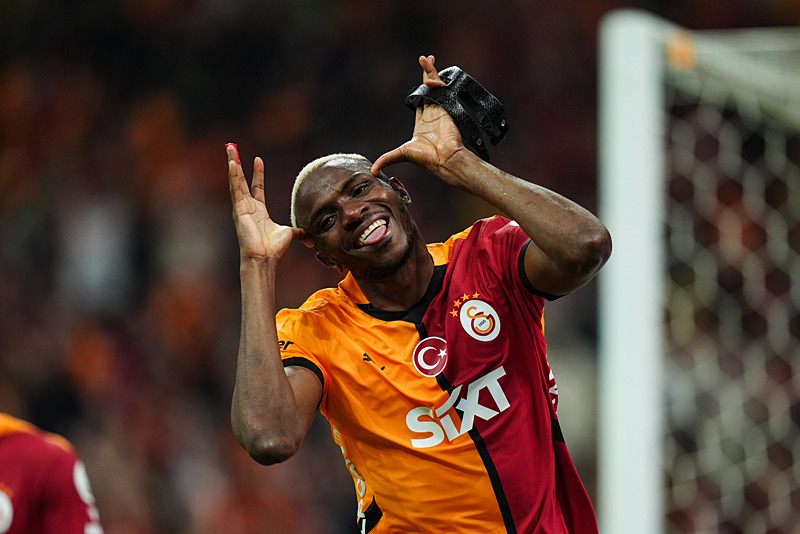 Victor Osimhen (AA)