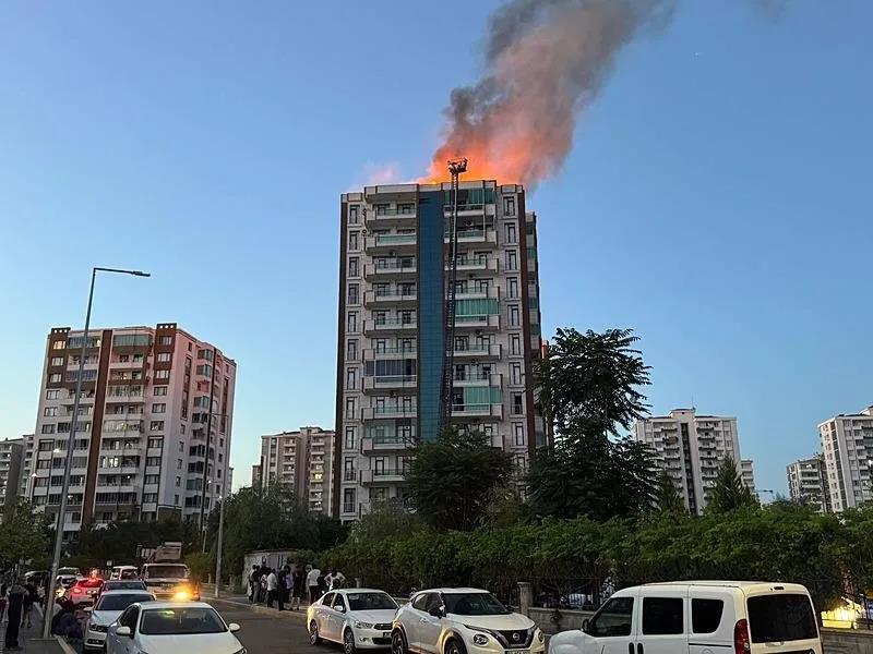 Yangın merdiveni var penceresi yok. Fotoğraf: (AA)