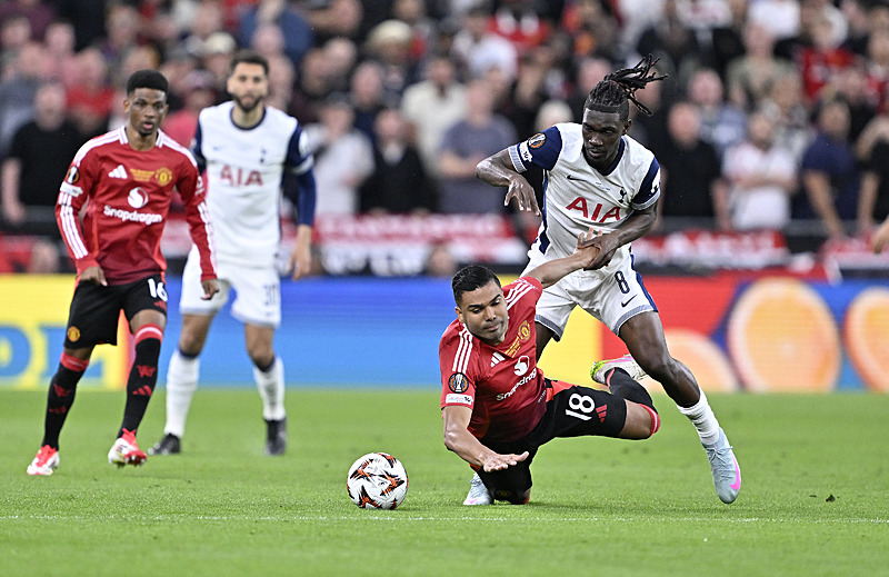 Yves Bissouma (AA)
