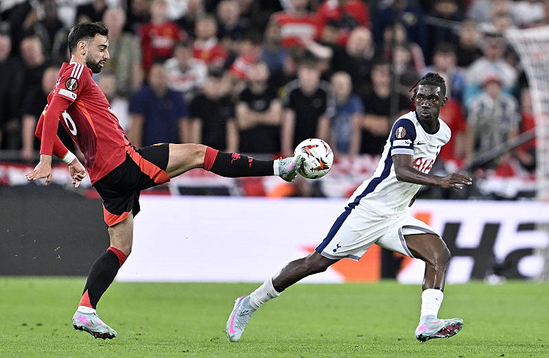 Yves Bissouma (AA)