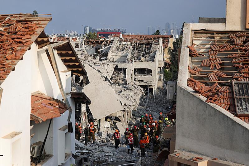 İran'dan İsrail'e misilleme, Reuters