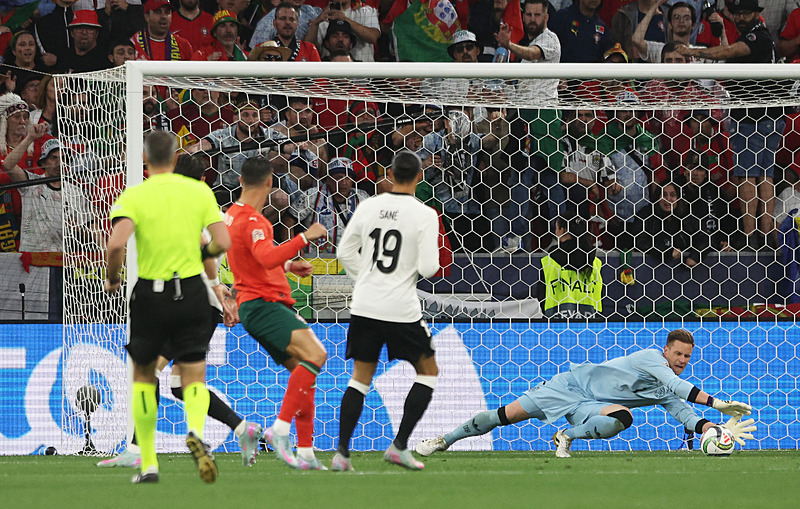 Marc Andre ter Stegen (EPA)