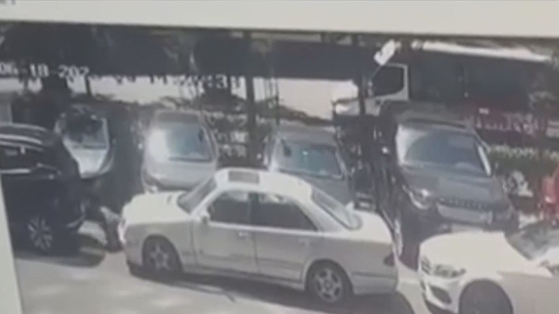 Bakırköy'de hastane bahçesinde saldırıya uğrayan kişi hayatını kaybetti. 