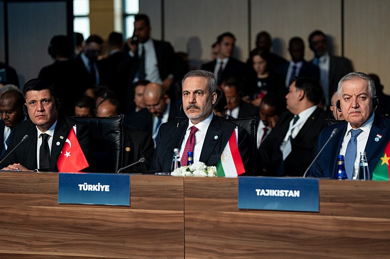 İslam dünyası İstanbul'da buluştu! Bakan Fidan'dan İsrail uyarısı birlik çağrısı: Bölgede apaçık bir İsrail sorunu var!-4