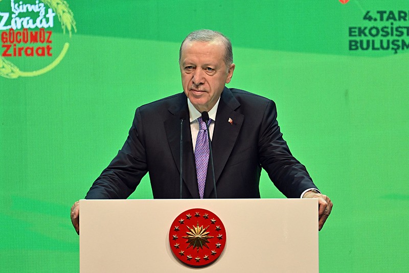 Başkan Recep Tayyip Erdoğan, Haliç Kongre Merkezi'nde bu yıl 4'üncüsü düzenlenen ''Ziraat Bankası Tarım Ekosistemi Buluşması''na katıldı (AA)