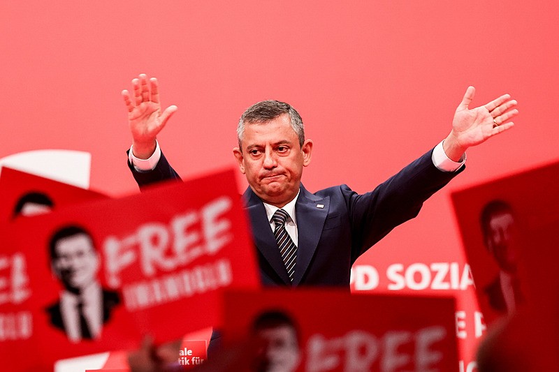 CHP Genel Başkanı Özel, Almanya Sosyal Demokrat Partisi konferansında konuştu: