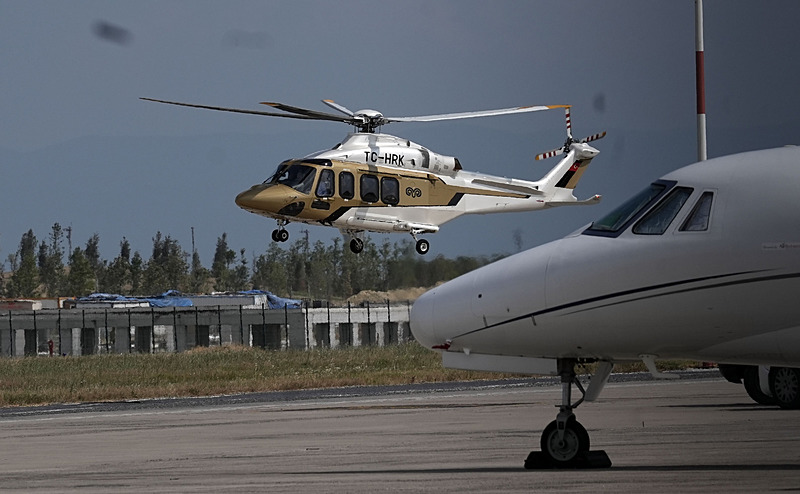 Jhon Duran'ı internette binlerce kişi takip etti (İHA)