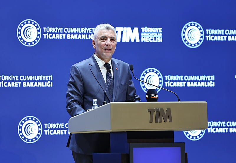 ihracatta-rekor-ticaret-bakani-omer-bolat-acikladi-1751449755815.jpeg
