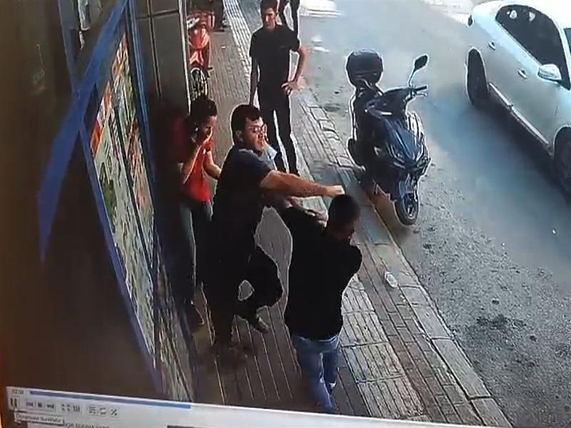 Kasiyere yumruk atan şüpheliye müdahale eden müşteri: Bir kadın darbediliyordu duramadım Fotoğraf: (Takvim.com.tr / Arşiv)