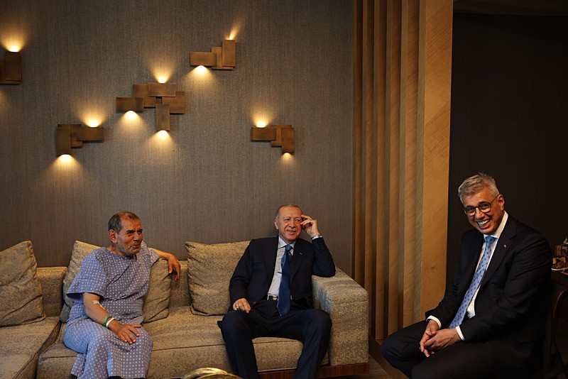 Dursun Özbek'ten Başkan Recep Tayyip Erdoğan ve Sağlık Bakanı Kemal Memişoğlu'na teşekkür. 