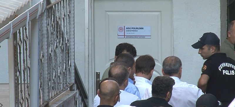 İSTANBUL'A GETİRİLEN KARALAR VE TUTDERE İKİNCİ KEZ SAĞLIK KONTROLÜNDEN GEÇİRİLDİ. (İHA)