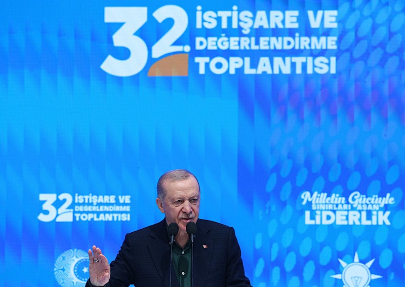 Başkan ve AK Parti Genel Başkanı Recep Tayyip Erdoğan, partisinin Kızılcahamam'da düzenlediği 32. İstişare ve Değerlendirme Toplantısı'na katılarak konuşma yaptı (Fotoğraf: AA)