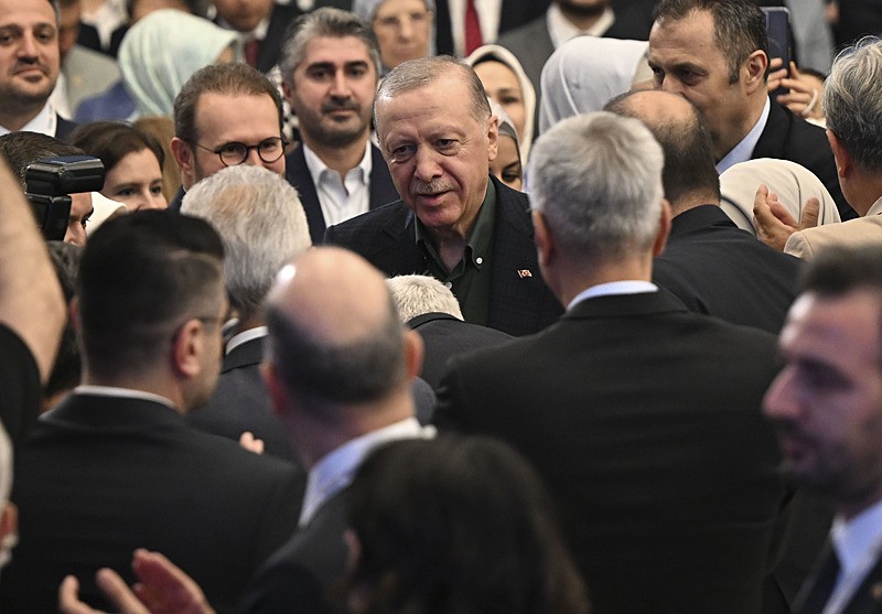 Başkan ve AK Parti Genel Başkanı Recep Tayyip Erdoğan, partisinin Kızılcahamam'da düzenlediği 32. İstişare ve Değerlendirme Toplantısı'na katılarak konuşma yaptı 