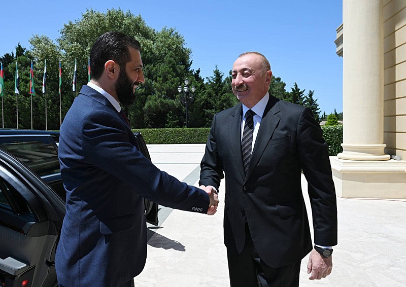 Suriye Cumhurbaşkanı Ahmed el Şara Azerbaycan'da, AA
