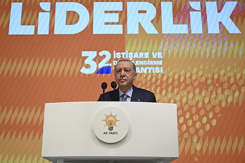 Başkan Recep Tayyip Erdoğan, Kızılcahamam'da düzenlenen partisinin 32. İstişare ve Değerlendirme Toplantısı'nın kapanış programına katıldı (AA) 